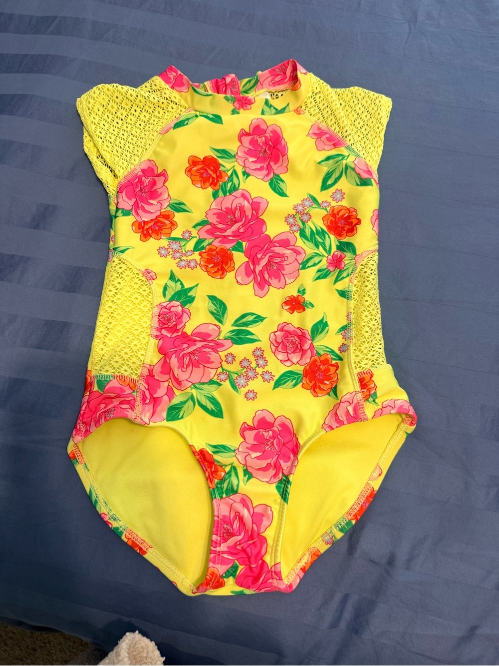 Girls like new Yellow & Pink Floral Swim Rashguard size 6/7